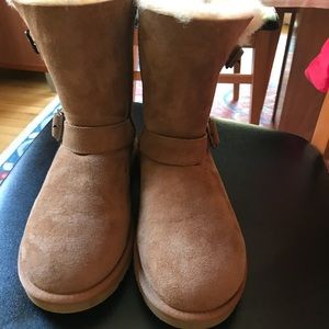 Winter boots 8W,new and great shoes for cold weather
